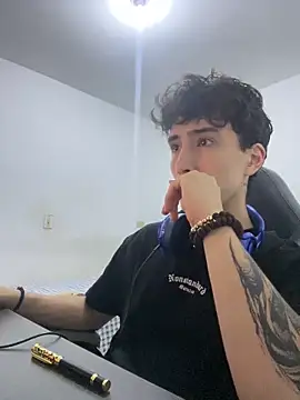 gojo satoru 18 online show from 14, 3, 2026