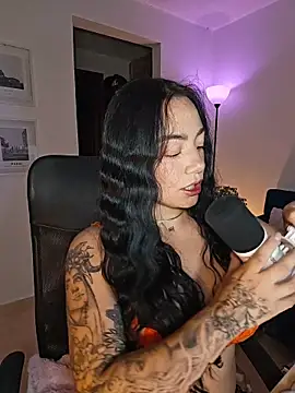 helena smith online show from 11, 5, 2026