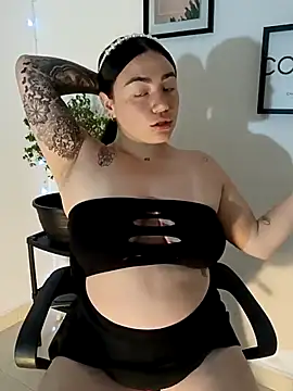 helena smith online show from 5, 3, 2025