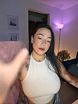 helena smith online show from 9, 5, 2026