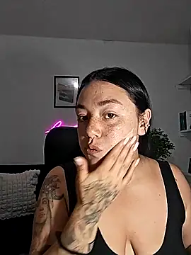 helena smith online show from 23, 10, 2025