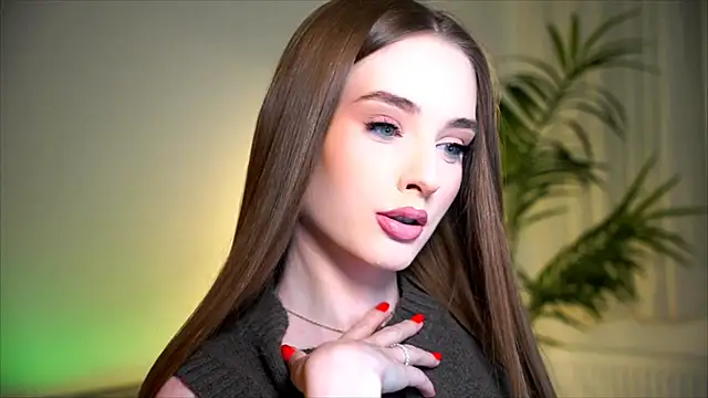 petitegonwiild online show from 29, 10, 2025