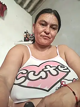 Snapshot of Horny-Mommy-Dirty chatting on 5, 11, 2025 Horny-Mommy-Dirty online show from 5, 11, 2025