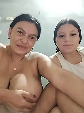 Snapshot of Horny-Mommy-Dirty chatting on 9, 10, 2025 Horny-Mommy-Dirty online show from 9, 10, 2025