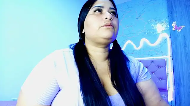 Snapshot of Clarigil chatting on 5, 7, 2026 Clarigil online show from 5, 7, 2026
