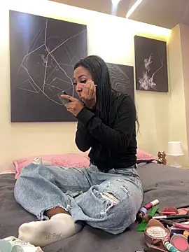 Snapshot of GabrielaLugo chatting on 3, 6, 2026 GabrielaLugo online show from 3, 6, 2026
