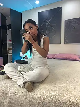 Snapshot of GabrielaLugo chatting on 11, 5, 2026 GabrielaLugo online show from 11, 5, 2026