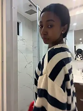 Snapshot of GabrielaLugo chatting on 19, 6, 2026 GabrielaLugo online show from 19, 6, 2026