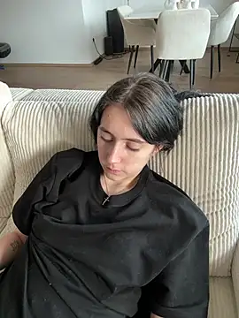 Lena Lang online show from 3, 3, 2026