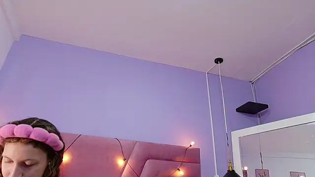 Snapshot of Beautifulskinny18 chatting on 10, 2, 2026 Beautifulskinny18 online show from 10, 2, 2026