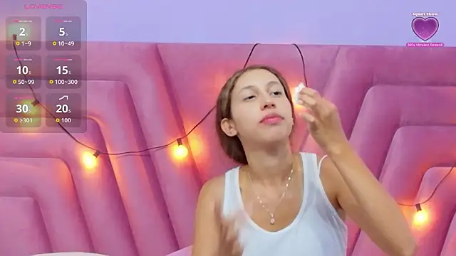 Snapshot of Beautifulskinny18 chatting on 19, 2, 2026 Beautifulskinny18 online show from 19, 2, 2026