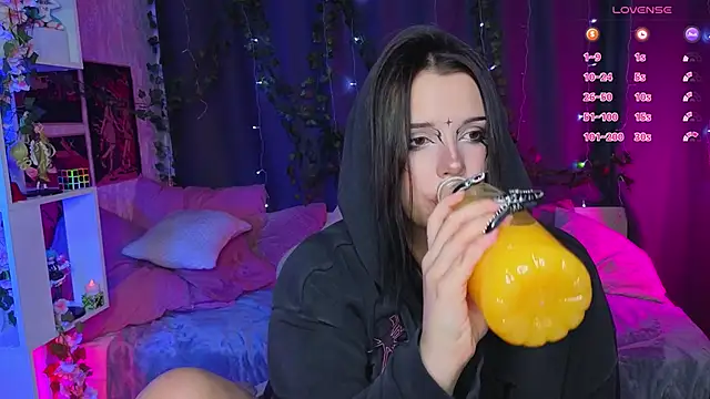 DorisGaillard online show from 7, 10, 2025