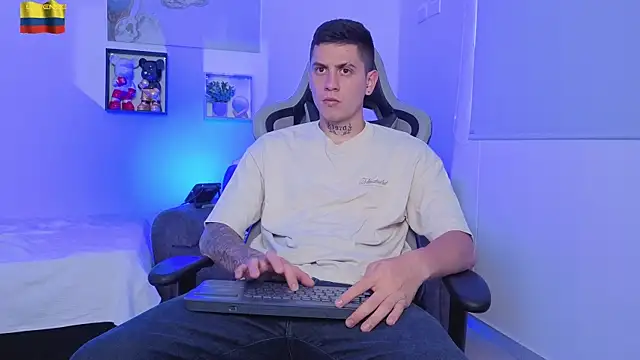 Yeiko Romero  online show from 27, 4, 2026
