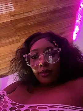 Snapshot of TIFFANYYSTAR chatting on 3, 6, 2026 TIFFANYYSTAR online show from 3, 6, 2026