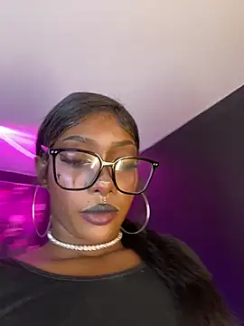 TIFFANYYSTAR online show from 10, 9, 2025