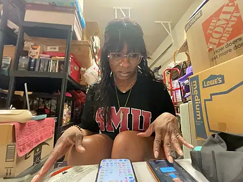 Snapshot of wynterheat chatting on 27, 5, 2026 wynterheat online show from 27, 5, 2026