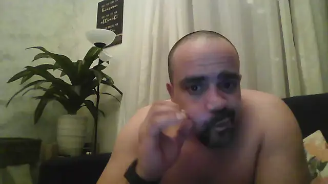 MonicaEGY online show from 2, 10, 2025