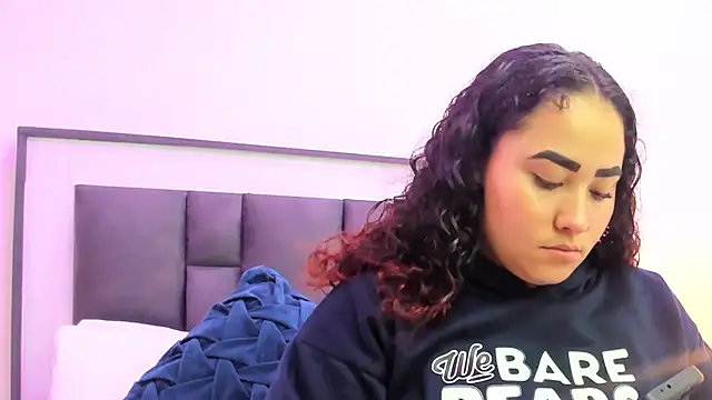 Snapshot of Ayla_martinez chatting on 26, 10, 2025 Ayla martinez online show from 26, 10, 2025