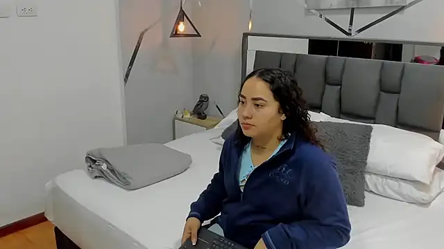 Snapshot of Ayla_martinez chatting on 10, 3, 2025 Ayla martinez online show from 10, 3, 2025