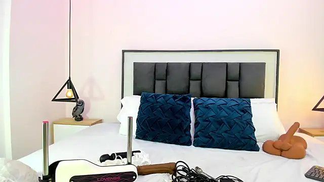 Snapshot of Ayla_martinez chatting on 29, 10, 2025 Ayla martinez online show from 29, 10, 2025