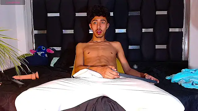 RyanRizzo online show from 1, 2, 2025