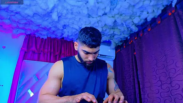 Snapshot of Rich_boy01 chatting on 19, 5, 2026 Rich boy01 online show from 19, 5, 2026