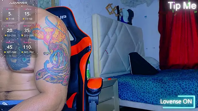 Rich boy01 online show from 8, 11, 2025