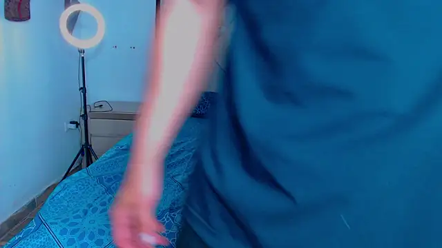 Rich boy01 online show from 5, 3, 2025