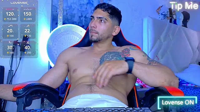 Rich boy01 online show from 10, 11, 2025