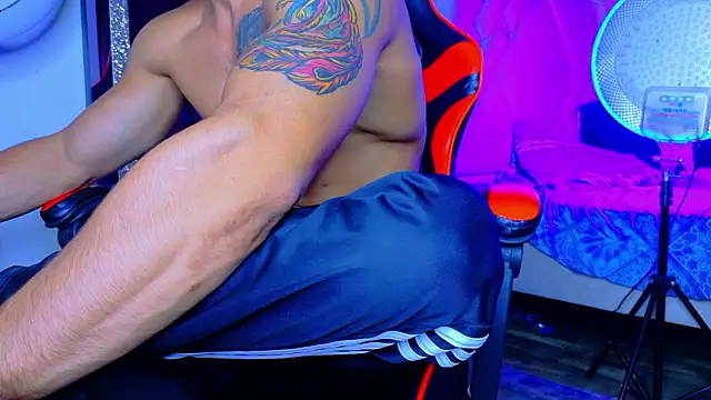 Rich boy01 online show from 22, 2, 2026