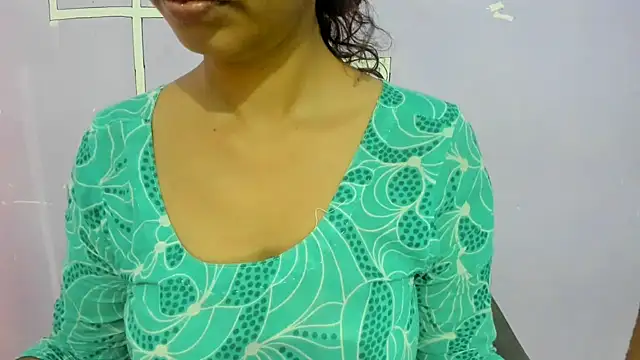 aarjulove online show from 13, 9, 2025