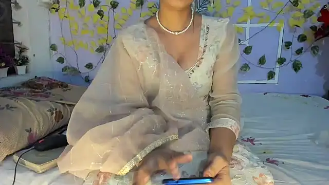 aarjulove online show from 29, 4, 2026