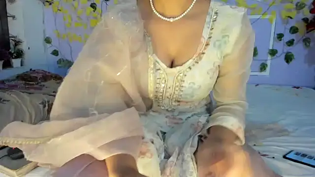 aarjulove online show from 29, 4, 2026