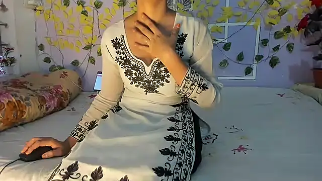 aarjulove online show from 6, 5, 2026