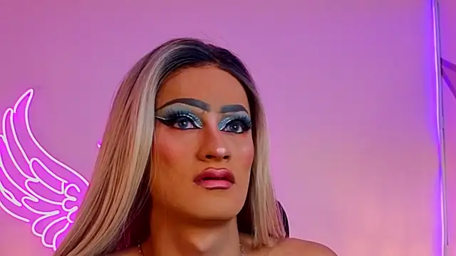  scarletmoore online show from 23, 9, 2025