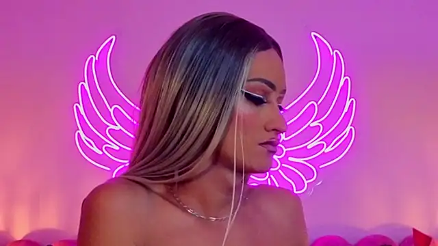  scarletmoore online show from 26, 9, 2025