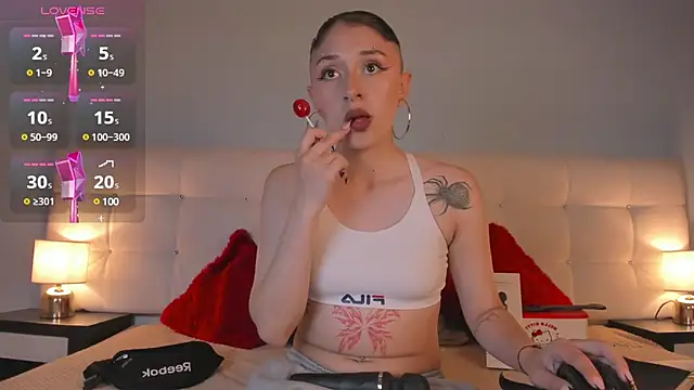 Zowi Hottiee online show from 7, 1, 2025