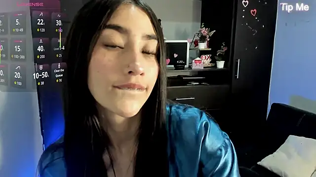 Emilytafur online show from 22, 6, 2026