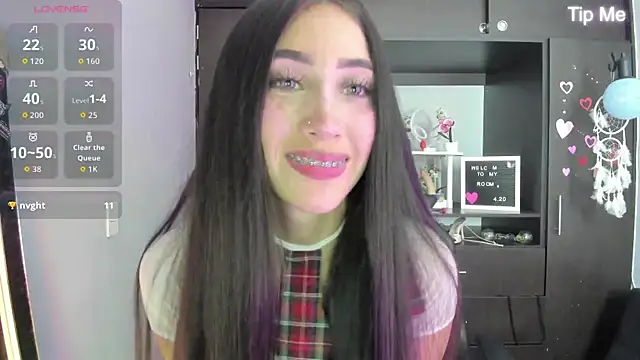 Emilytafur online show from 7, 10, 2025