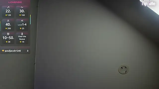 Emilytafur online show from 10, 4, 2026