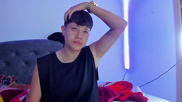 violet casper  online show from 14, 3, 2025