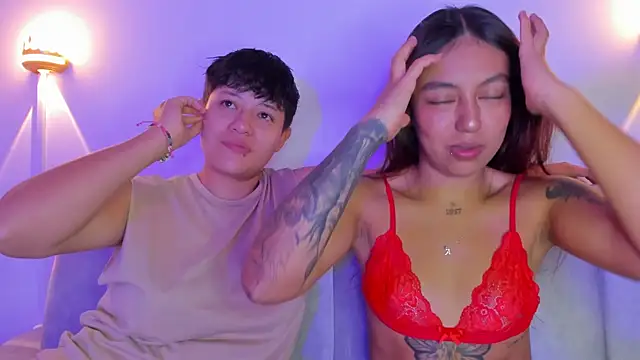 violet casper  online show from 18, 11, 2025