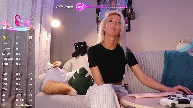 Snapshot of mari_moon_bunny chatting on 15, 10, 2025 mari moon bunny online show from 15, 10, 2025