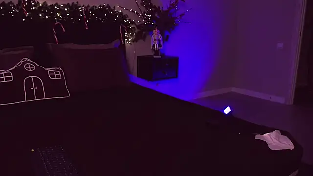 Denise Garciia online show from 31, 1, 2025