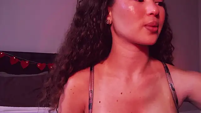 Denise Garciia online show from 26, 2, 2025