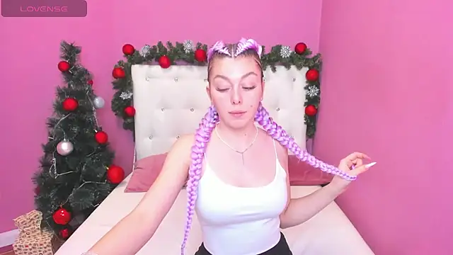 MollyMeltorr online show from 13, 1, 2025