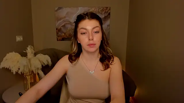 MollyMeltorr online show from 2, 2, 2026