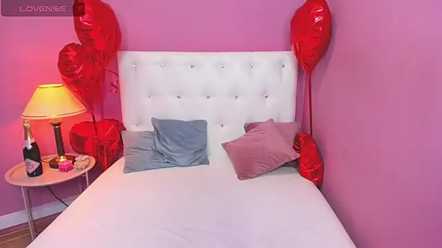 MollyMeltorr online show from 26, 2, 2025