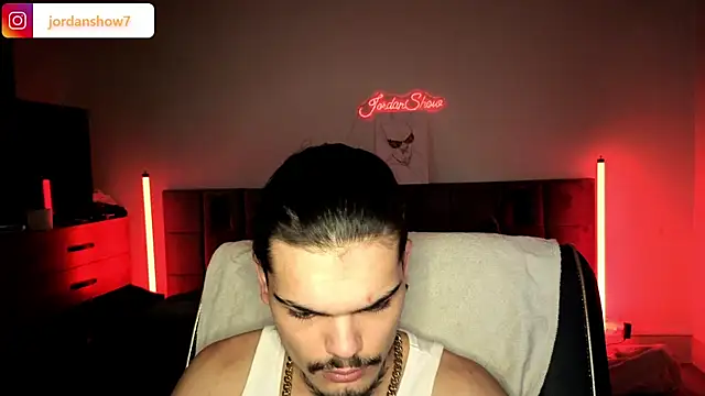 Snapshot of JordanShow chatting on 18, 12, 2025 JordanShow online show from 18, 12, 2025