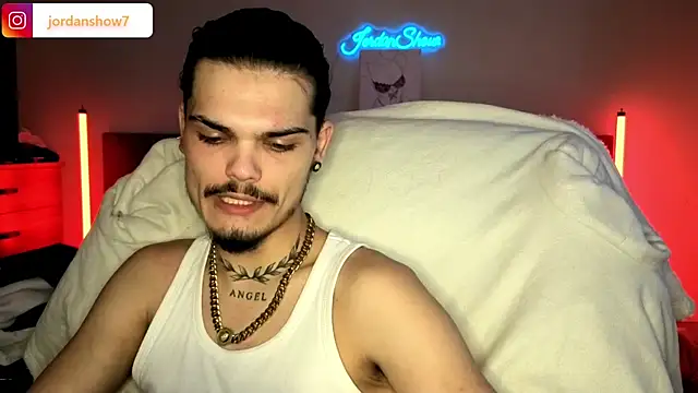 Snapshot of JordanShow chatting on 17, 12, 2025 JordanShow online show from 17, 12, 2025